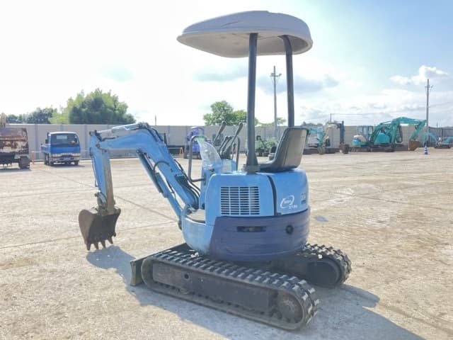 MINI EXCAVATOR — Auction (lot 8451-35)