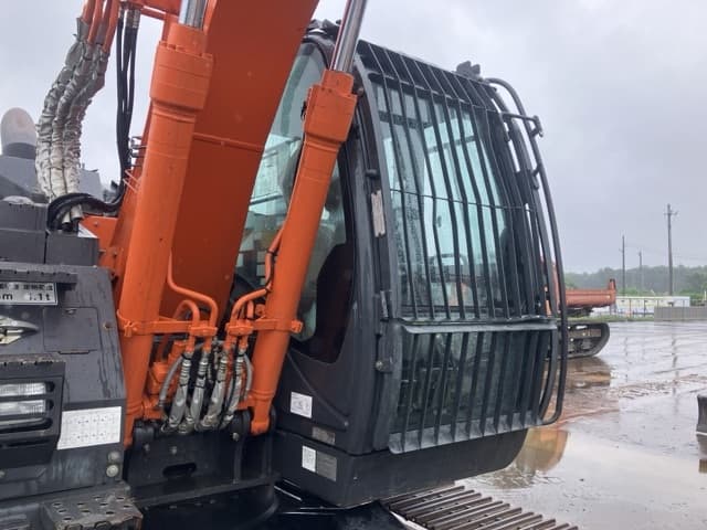 EXCAVATOR — Auction (lot 8451-355)