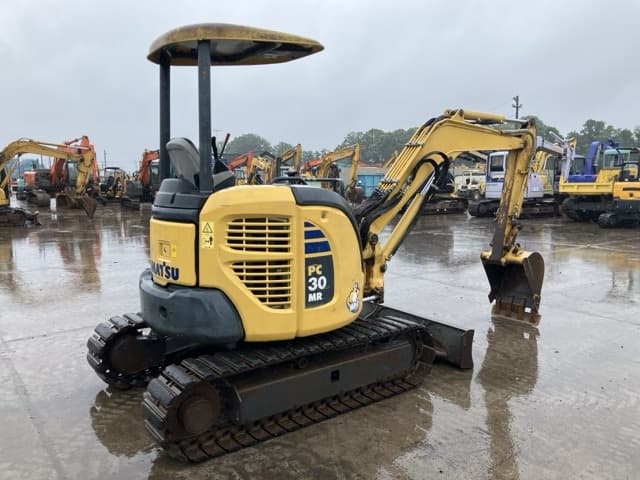 MINI EXCAVATOR — Auction (lot 8451-356)