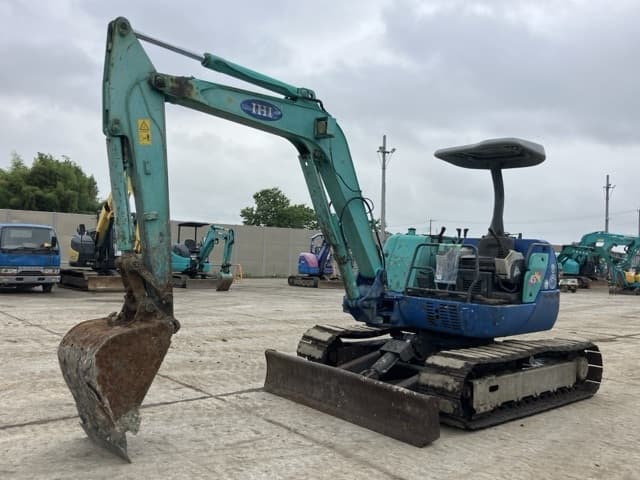 MINI EXCAVATOR — Auction (lot 8451-357)