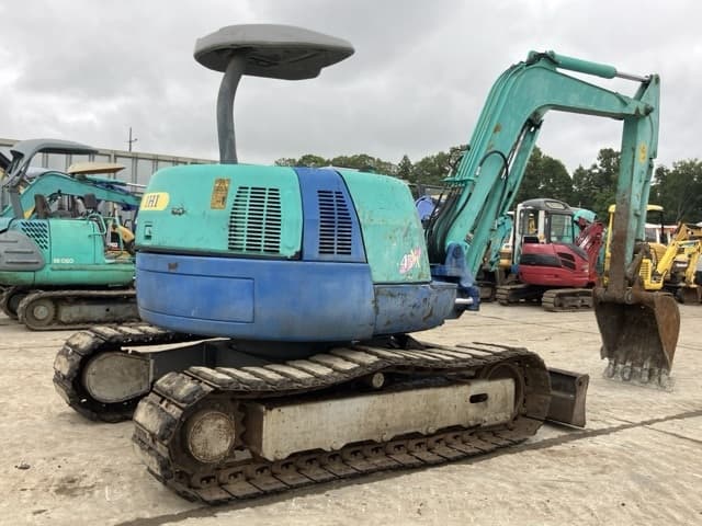 MINI EXCAVATOR — Auction (lot 8451-357)
