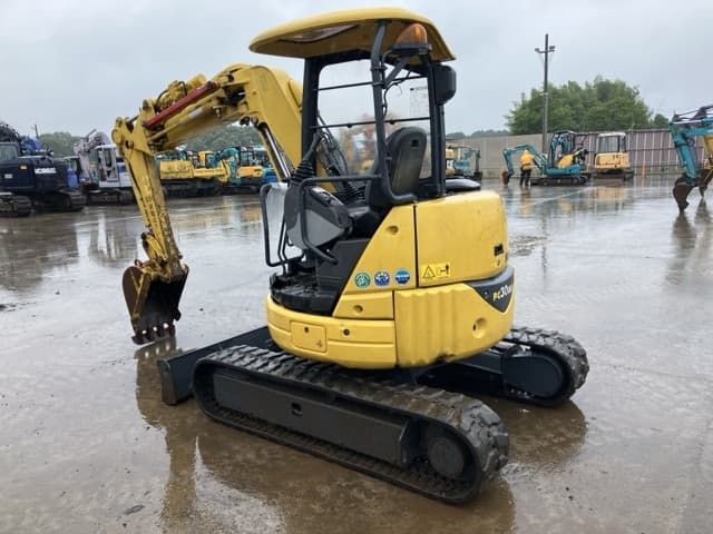 MINI EXCAVATOR — Auction (lot 8451-364)