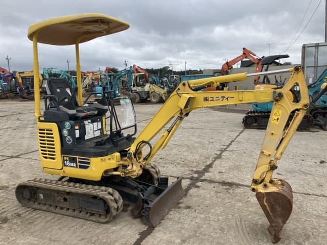 MINI EXCAVATOR — Auction (lot 8451-377)