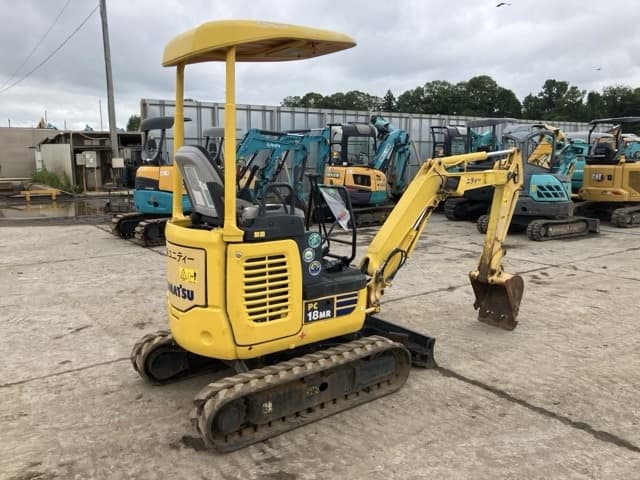MINI EXCAVATOR — Auction (lot 8451-377)
