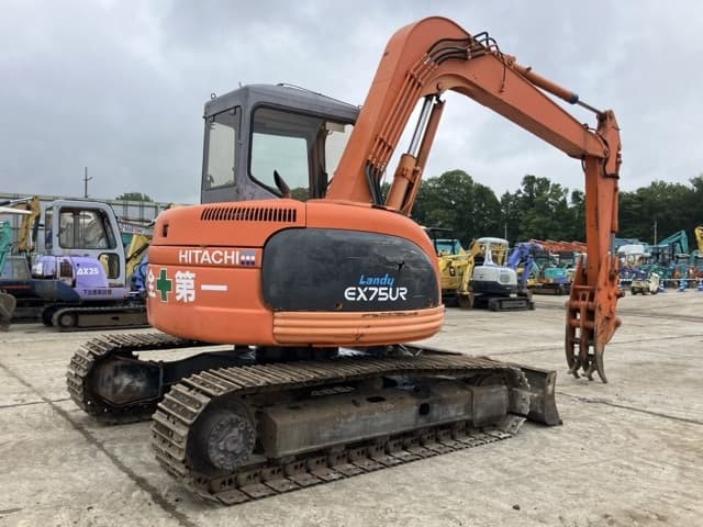 EXCAVATOR — Auction (lot 8451-392)