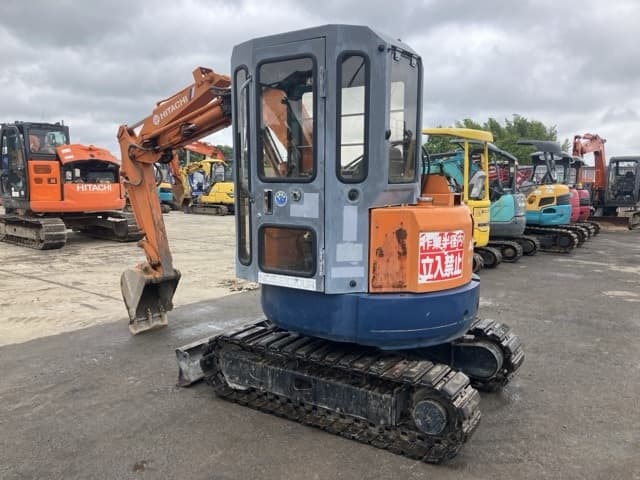 MINI EXCAVATOR — Auction (lot 8451-393)