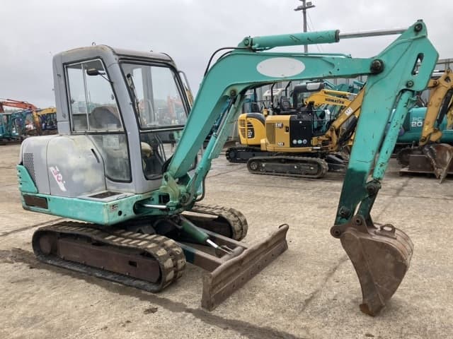 MINI EXCAVATOR — Auction (lot 8451-395)