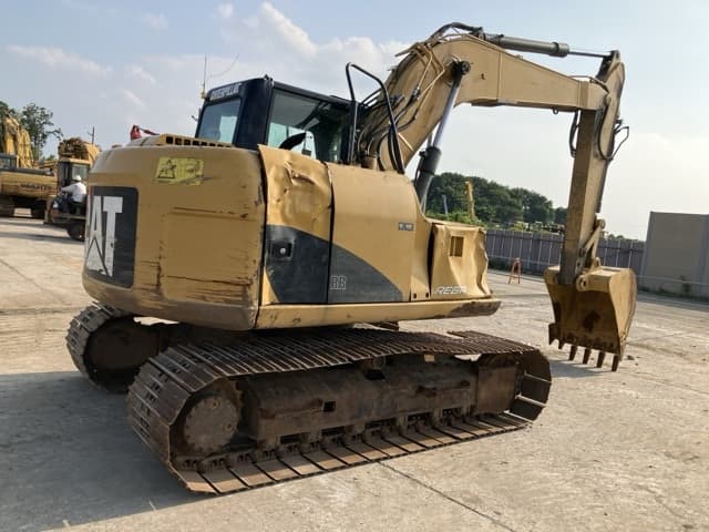 EXCAVATOR — Auction (lot 8451-40)