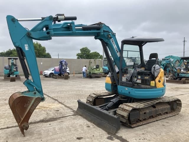 MINI EXCAVATOR — Auction (lot 8451-400)
