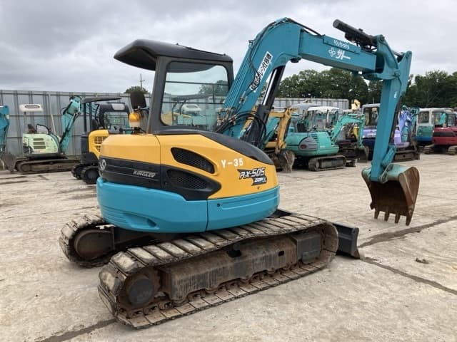 MINI EXCAVATOR — Auction (lot 8451-400)