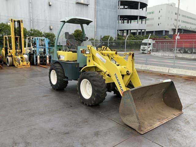 MINI WHEEL LOADER — Auction (lot 8451-40001)