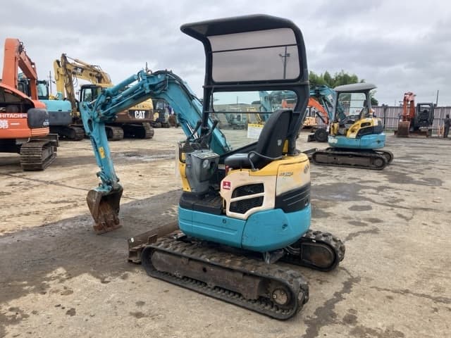 MINI EXCAVATOR — Auction (lot 8451-409)