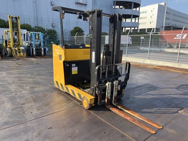 Reach Forklift — Auction (lot 8451-42003)