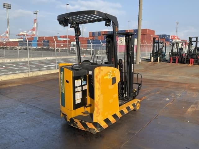 Reach Forklift — Auction (lot 8451-42004)