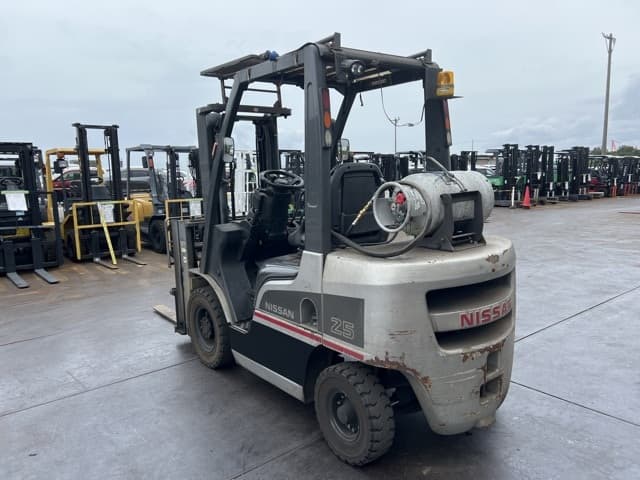 Forklift — Auction (lot 8451-42006)