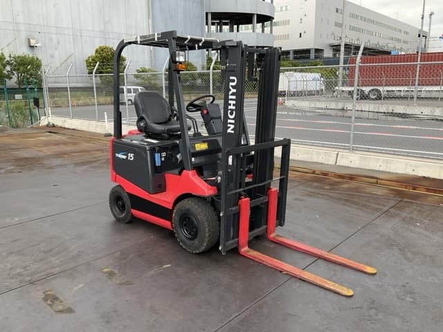 Battery Forklift — Auction (lot 8451-42007)