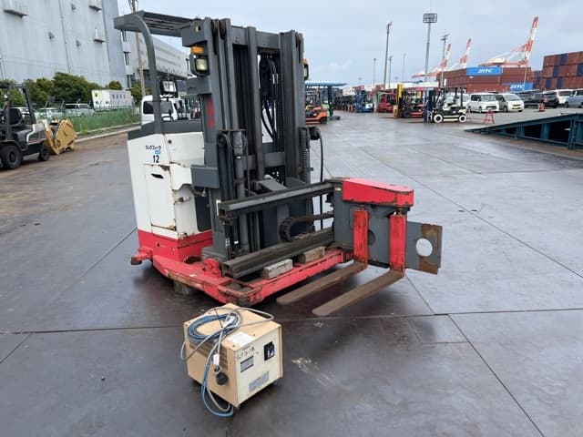 Battery Forklift — Auction (lot 8451-42803)