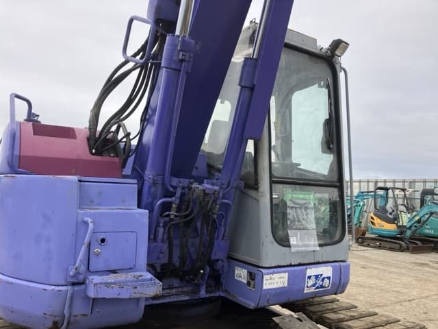 EXCAVATOR — Auction (lot 8451-429)