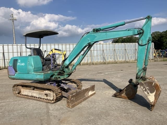 MINI EXCAVATOR — Auction (lot 8451-47)