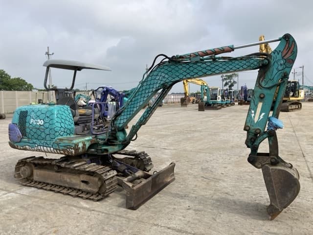 MINI EXCAVATOR — Auction (lot 8451-48)