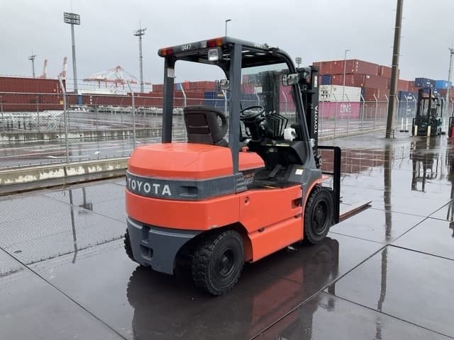 Battery Forklift — Auction (lot 8451-49001)