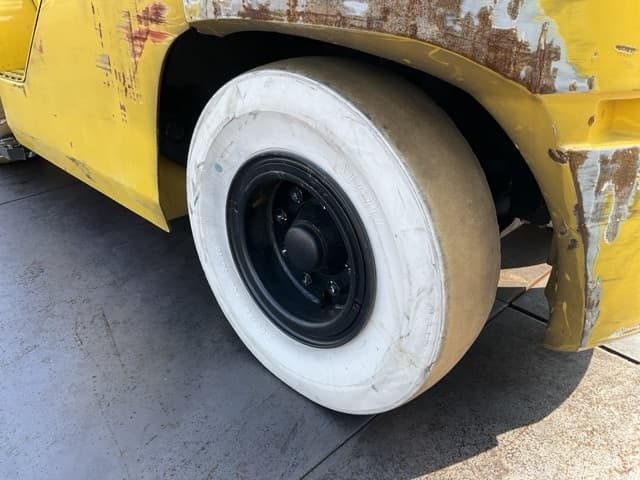 Forklift — Auction (lot 8451-49003)