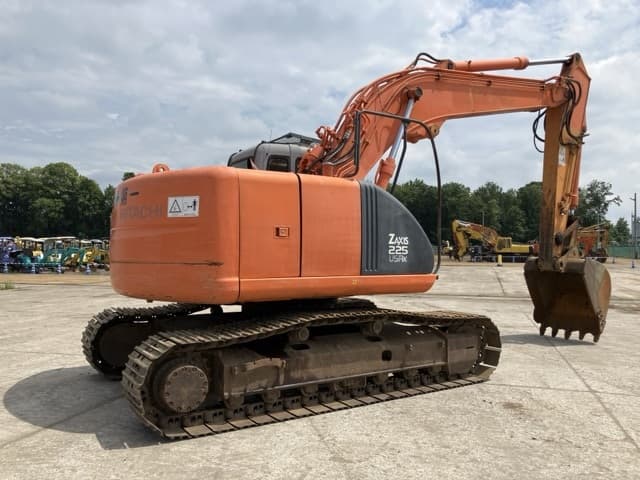 EXCAVATOR — Auction (lot 8451-5)