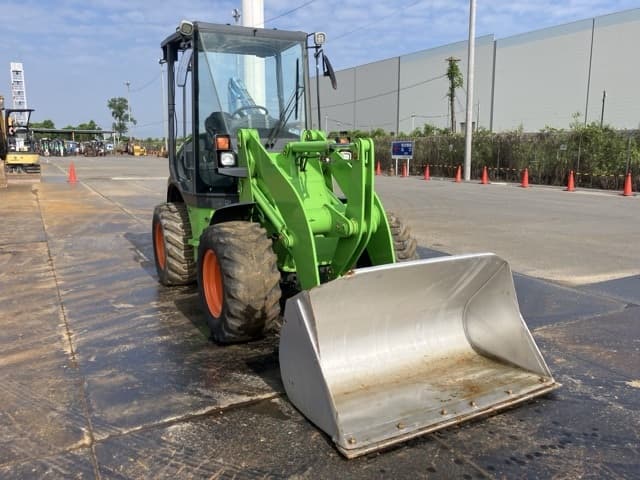 MINI WHEEL LOADER — Auction (lot 8451-50001)