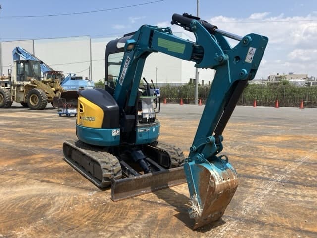MINI EXCAVATOR — Auction (lot 8451-50003)