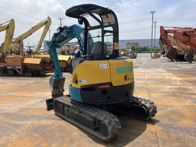 MINI EXCAVATOR — Auction (lot 8451-50003)