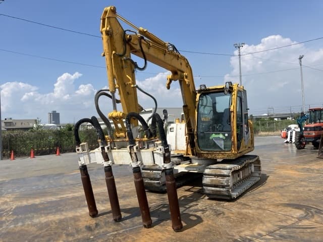 EXCAVATOR — Auction (lot 8451-50005)