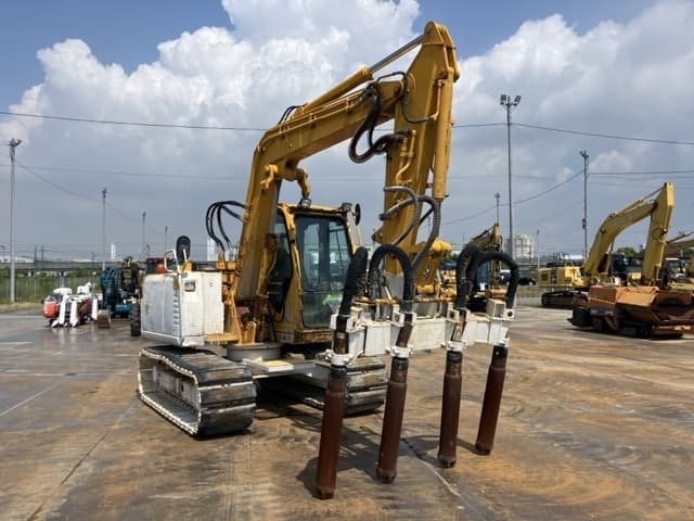 EXCAVATOR — Auction (lot 8451-50005)
