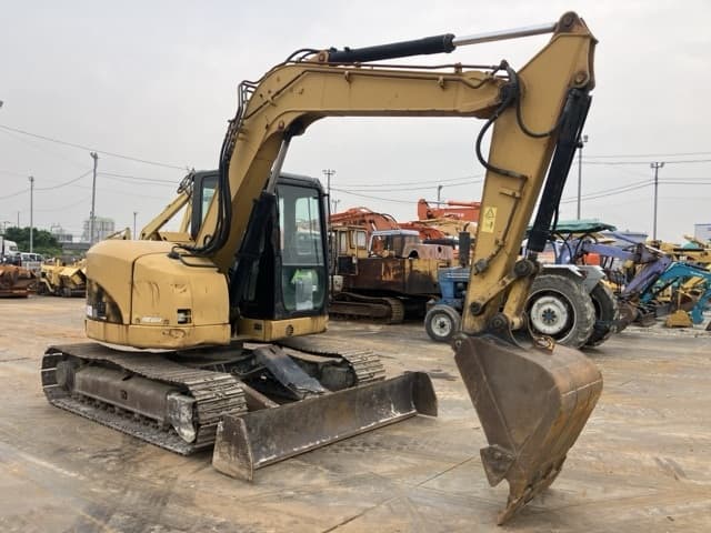 EXCAVATOR — Auction (lot 8451-50009)