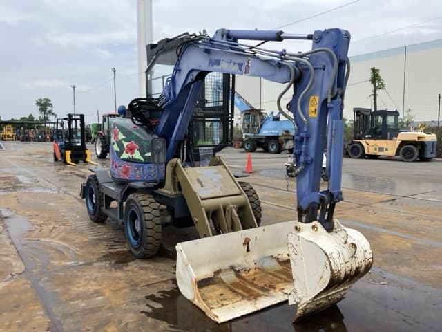 MINI EXCAVATOR — Auction (lot 8451-50018)