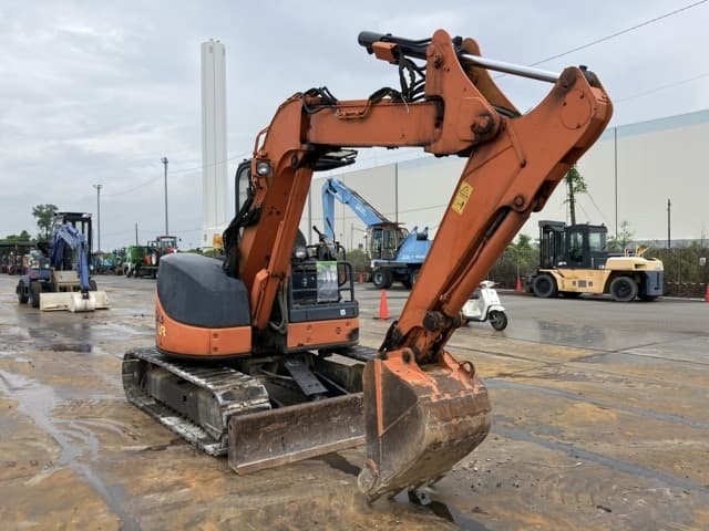 MINI EXCAVATOR — Auction (lot 8451-50020)