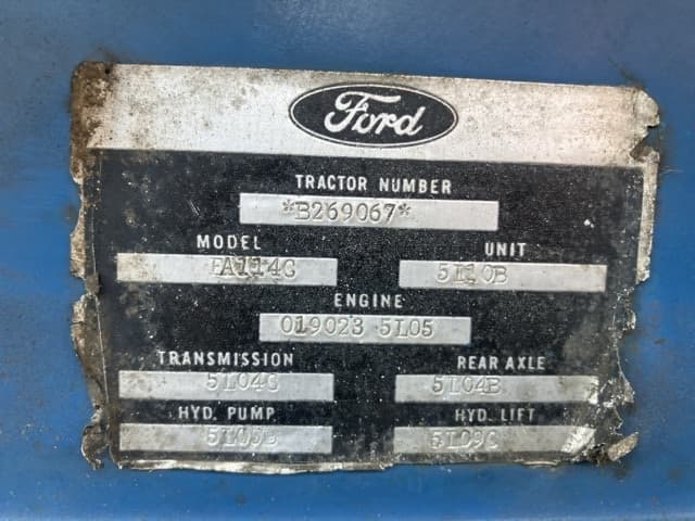 Tractor — Auction (lot 8451-51004)