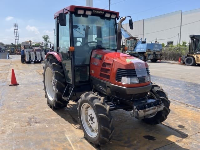 Tractor — Auction (lot 8451-51014)