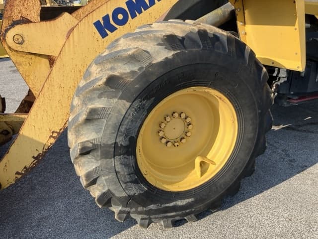 WHEEL LOADER — Auction (lot 8451-52)