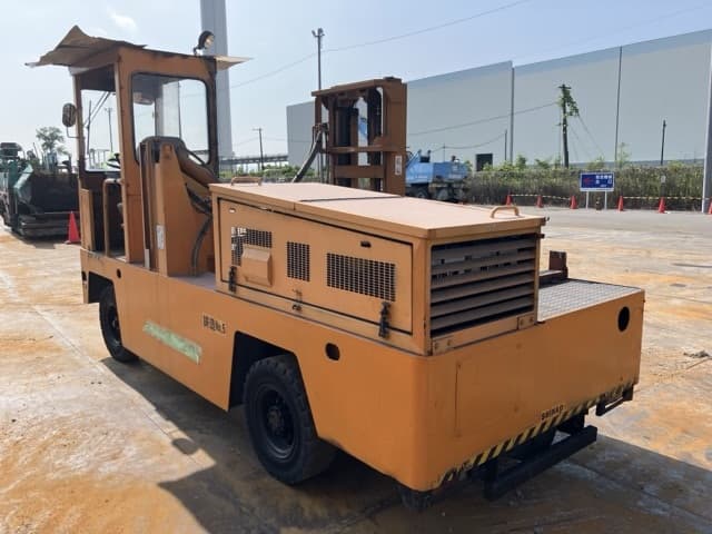 Forklift — Auction (lot 8451-52002)