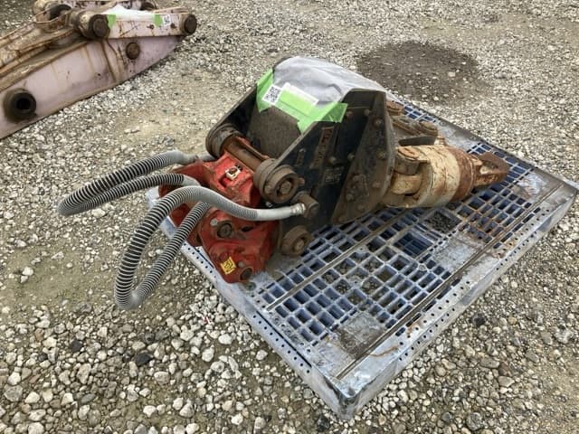 Crusher — Auction (lot 8451-53010)