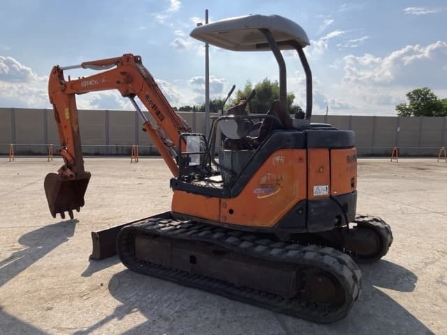 MINI EXCAVATOR — Auction (lot 8451-54)