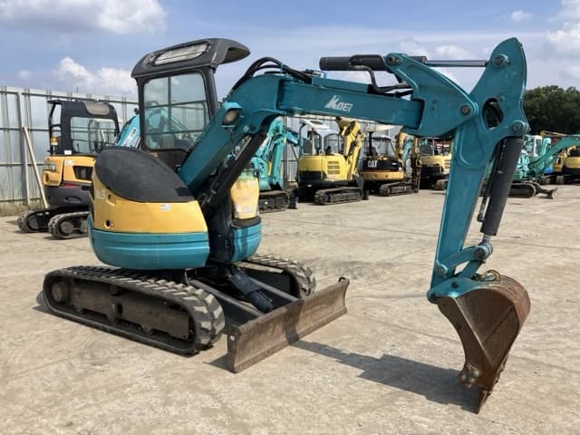 MINI EXCAVATOR — Auction (lot 8451-55)