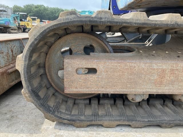 EXCAVATOR — Auction (lot 8451-56)