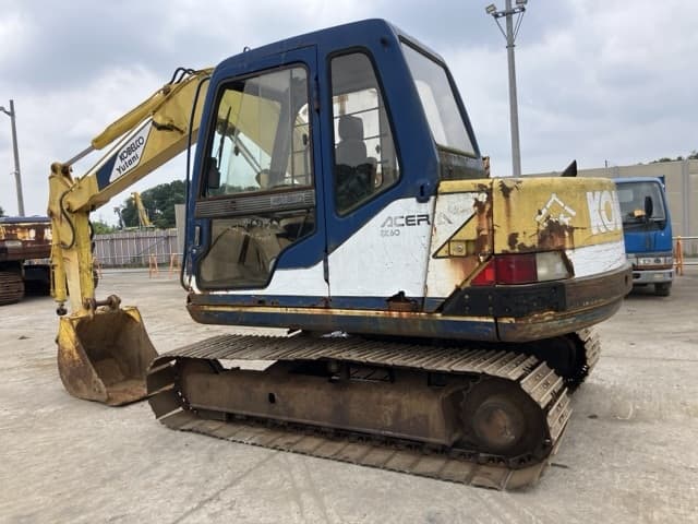 EXCAVATOR — Auction (lot 8451-57)