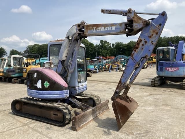 MINI EXCAVATOR — Auction (lot 8451-58)