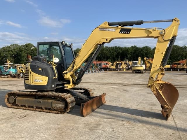 EXCAVATOR — Auction (lot 8451-64)