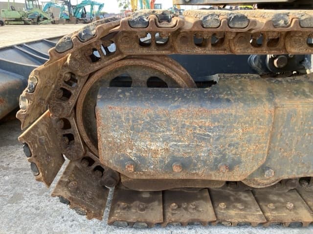 EXCAVATOR — Auction (lot 8451-64)