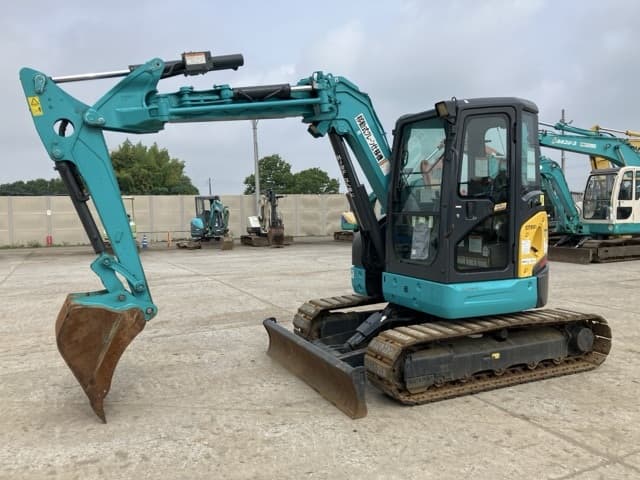 MINI EXCAVATOR — Auction (lot 8451-65)