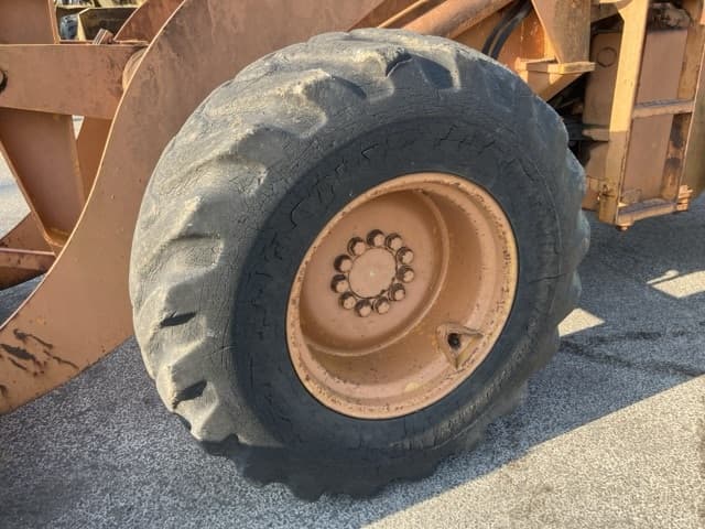 WHEEL LOADER — Auction (lot 8451-67)