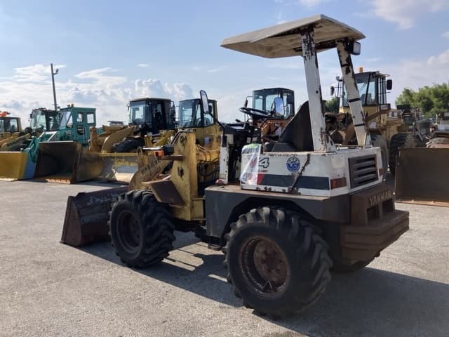 MINI WHEEL LOADER — Auction (lot 8451-73)